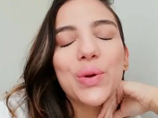 'ebony Stepsister Gives Blowjob'