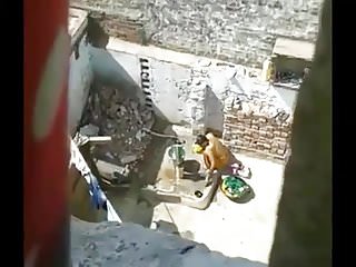 Spying India Bhabi Pretty Shower Outdoor
